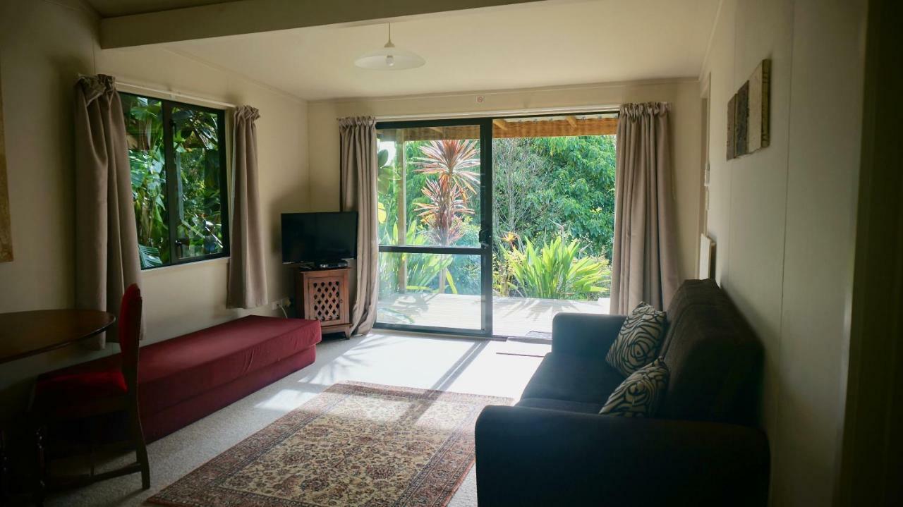 קאריקרי Wharepuke Subtropical Accommodation מראה חיצוני תמונה